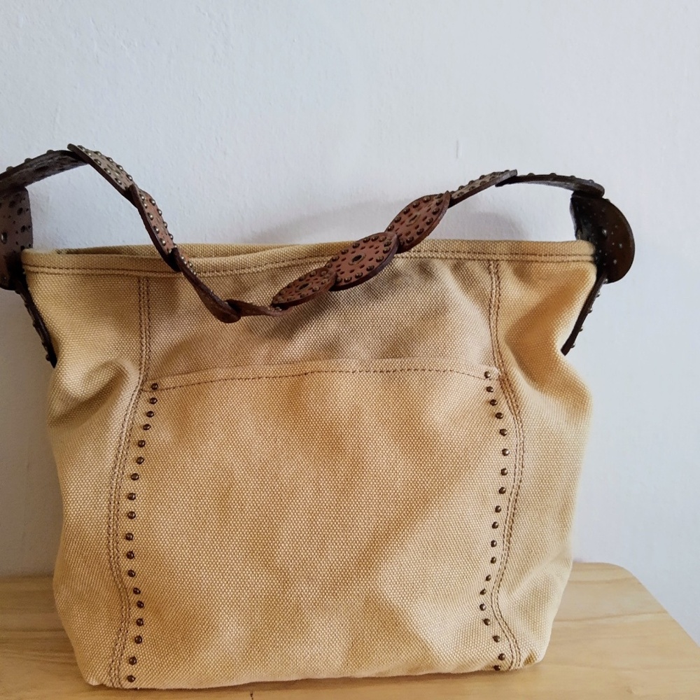 NWOT Stylish Cream Canvas Shoulder Bag With Brown Leather Handle